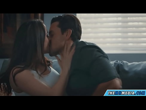 ❤️ Seks romantis dengan ibu berdada baik ️❌ Video sialan pada kami