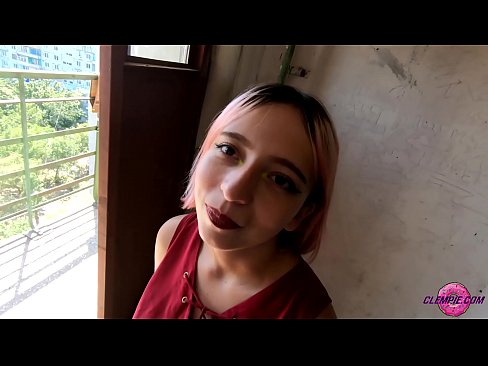❤️ Pelajar Sensual Menyebalkan Orang Asing di Pedalaman - Cum Di Wajahnya ️❌ Video sialan pada kami